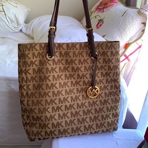 Michael Kors bag